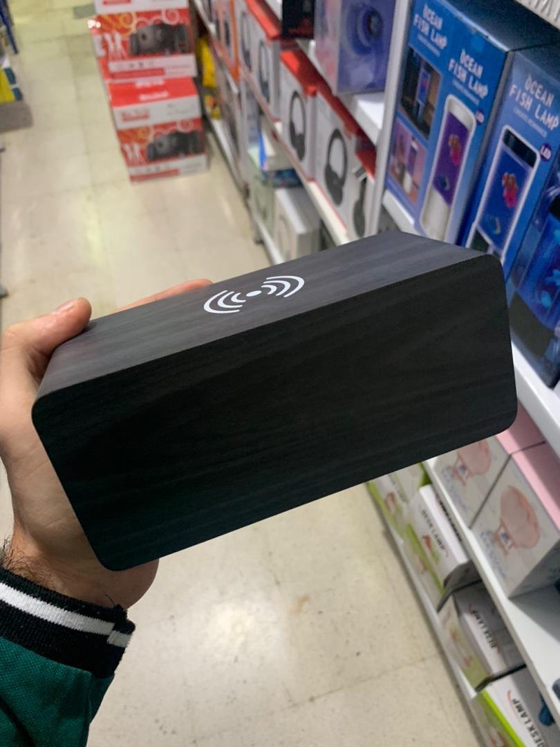 Réveil en Bois avec Charge Sans Fil - Image 4