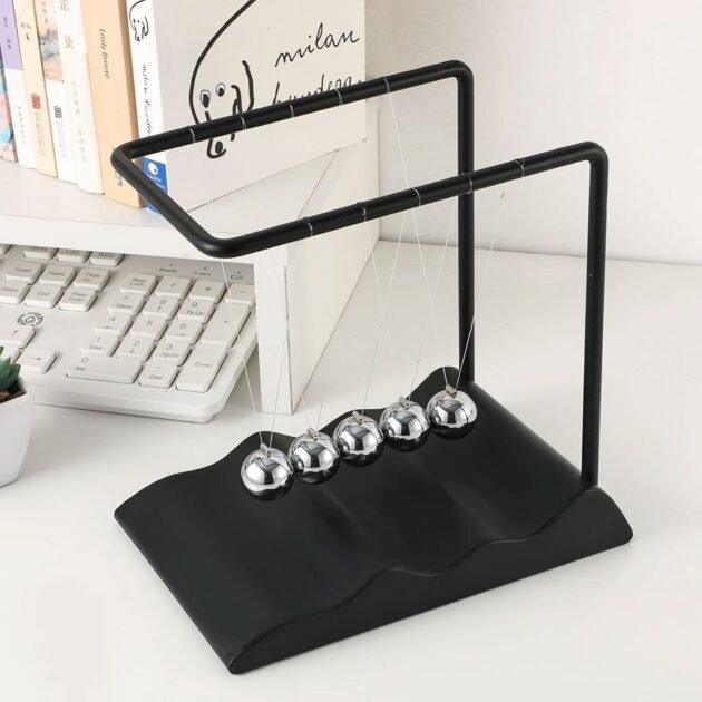 Pendule Newton Balls d’équilibre – Décoration scientifique et élégante